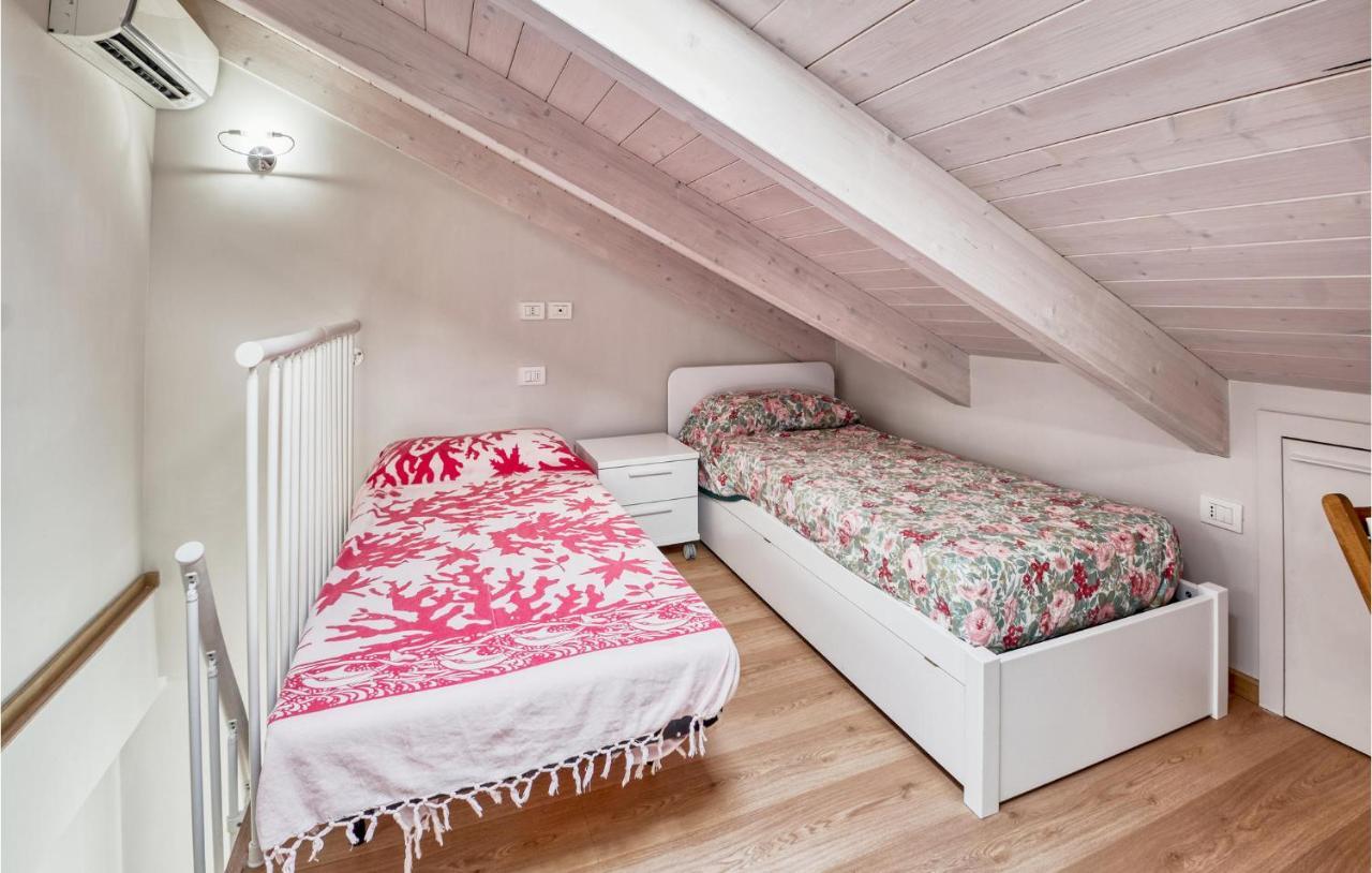 Gorgeous Home In Magliolo-Finale Ligure Екстериор снимка