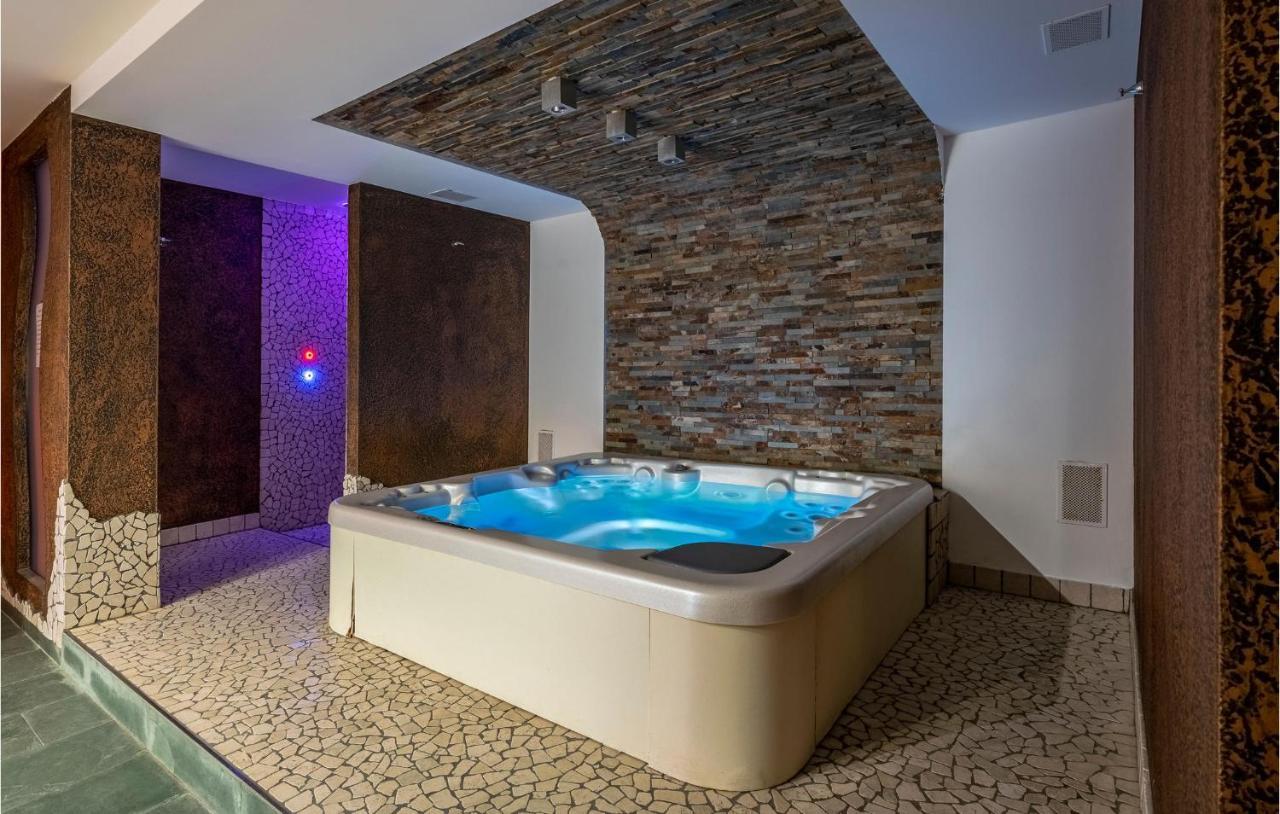 Gorgeous Home In Magliolo-Finale Ligure Екстериор снимка