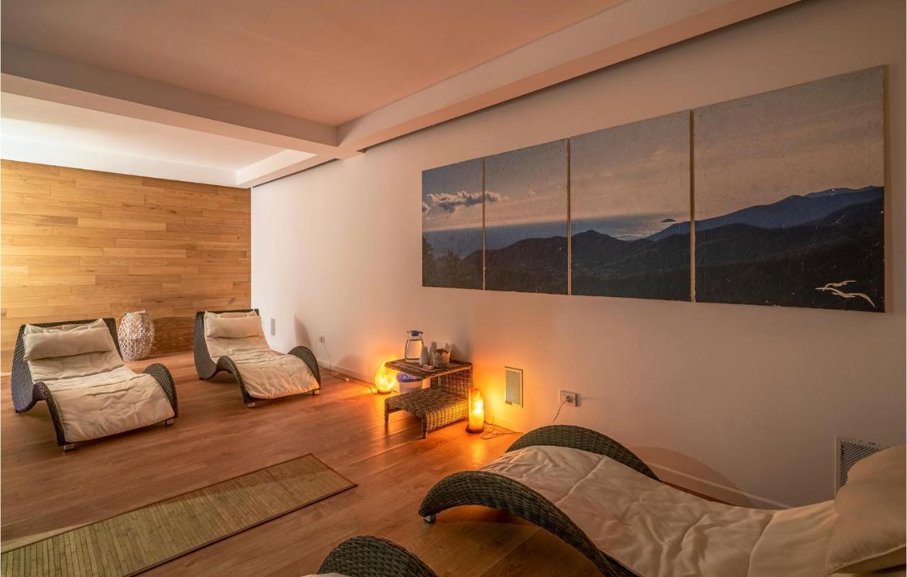 Gorgeous Home In Magliolo-Finale Ligure Екстериор снимка